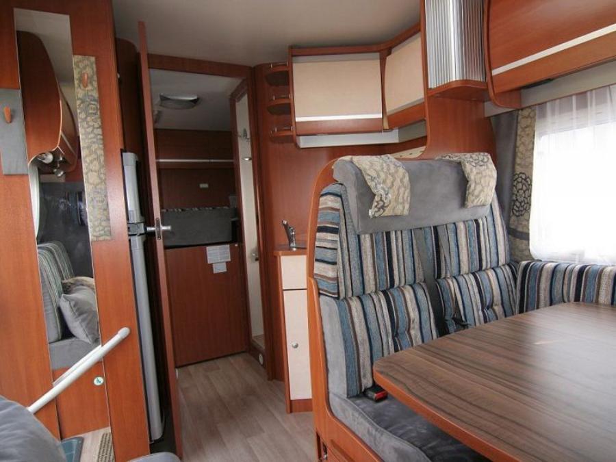 Интерьер Chausson Welcome 35 2010 года  (фото 3 из 6)
